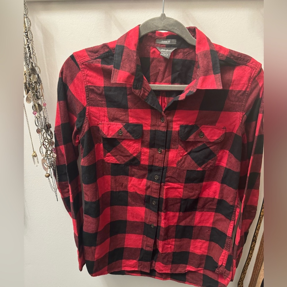 Red/black Classic Flannel by Eddie Bauer Size Small